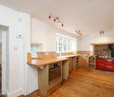 4 bedroom terraced house to rent - Photo 3