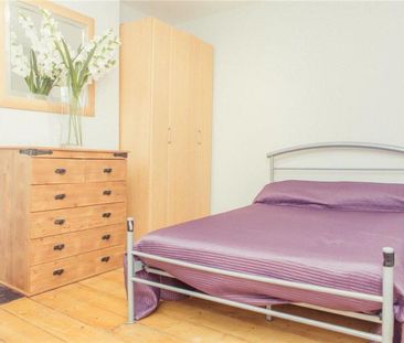 5 bedroom semi-detached house to rent - Photo 5