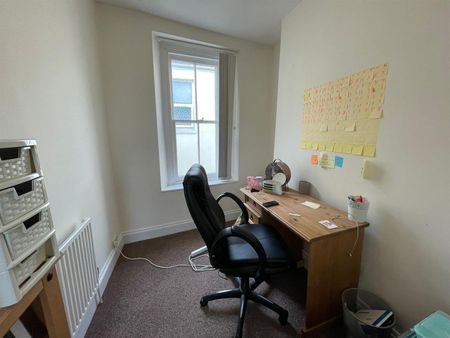 Greenbank Avenue, Plymouth - Photo 2