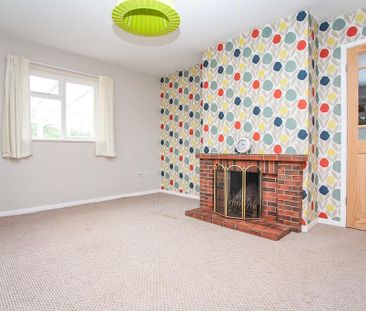 3 bedroom semi-detached house to rent - Photo 6