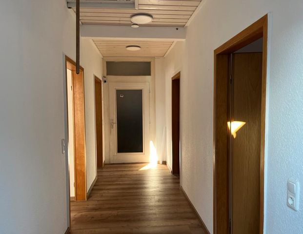 Dachgeschosswohnung in zentraler Lage von Meinerzhagen - Foto 1