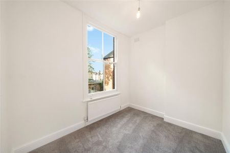 3 bedroom flat to rent - Photo 3