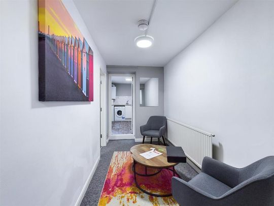 2 bedroom flat to rent - Photo 1