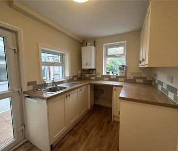 2 bedroom terraced house to rent - Photo 3