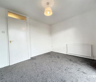 Cranston Close, Ickenham, UB10 - Photo 3