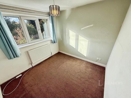 3 bedroom house to rent Grange Road, Royston, Barnsley, S71 - Photo 2
