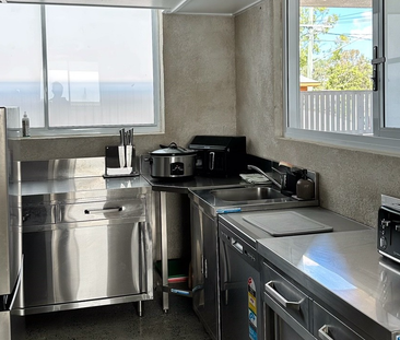Unit 2, 120 Juliette Street, Greenslopes, QLD - Photo 6