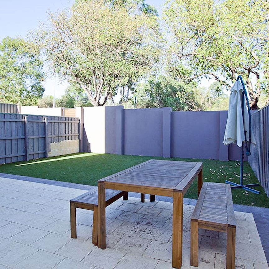 2/91 Winthrop Avenue, Nedlands. - Photo 1