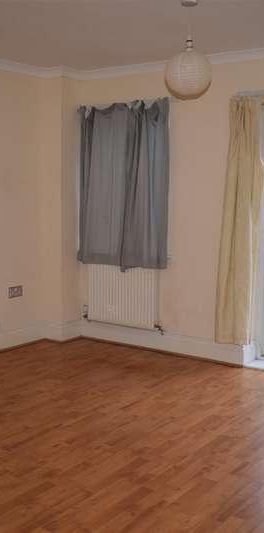 Church Hill, Loughton, IG10 - Photo 1