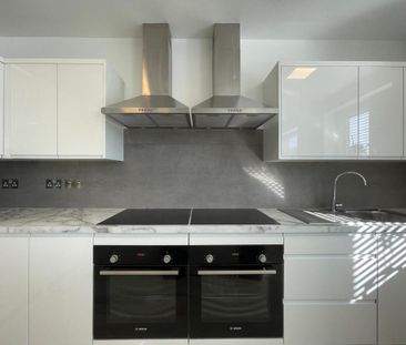 1 bedroom in a flat share to rent - Photo 5