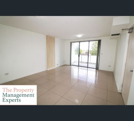 6/35 Barbara Street, Fairfield, NSW 2165 - Photo 3