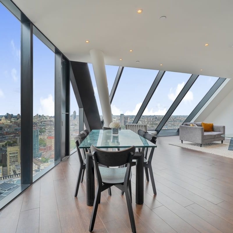 2 bedroom penthouse to rent - Photo 1