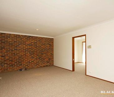 23 Girdlestone Crescent, Calwell ACT 2905 - House For Rent | Domain - Photo 1