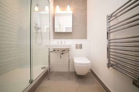 A spacious and contemporary studio apartment set within the Carlow House development in the heart of NW1. - Photo 4