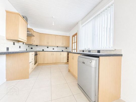 64 Coronation Road, Carrickfergus, BT38 7EZ - Photo 1