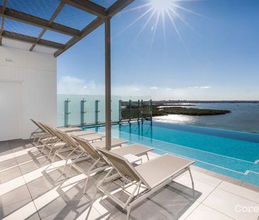 Leafy Luxury - Photo 6