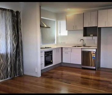 2 Bedroom 1 Bathroom Unit - Photo 1