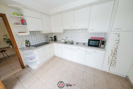 Gezellig appartement met 3 slaapkamers in het hart van Alken - Photo 4