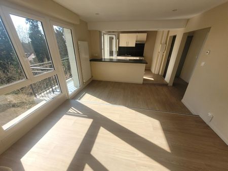 Location Appartement 46m² ARRAS 62000 - Photo 2