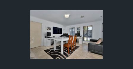 Family Home in Salisbury Downs with Pool - Photo 2