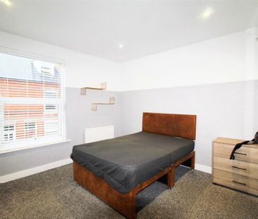 5 bedroom terraced house to rent - Photo 3