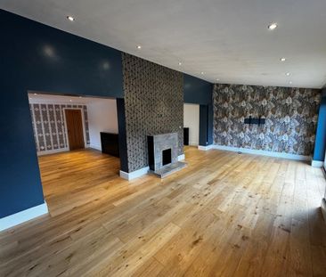 4 bedroom detached house to rent - Photo 3