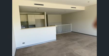 Centrally located - Photo 4