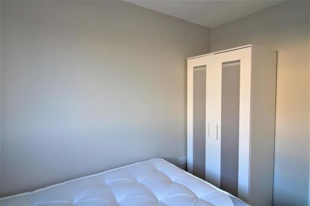 6 bedroom private hall to rent - Photo 4