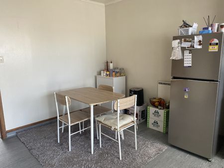 706 St Aubyn St East, Parkvale - Photo 4