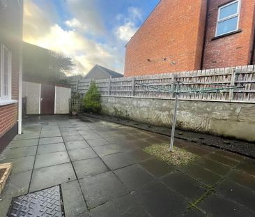 4 Locksley Grange, Belfast, BT10 0DW - Photo 3
