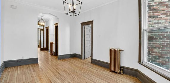 7 1/2 - Montréal (Centre-Sud) - 2 650 $/mois - Photo 2