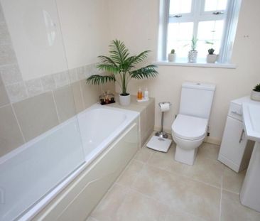 17 Higgins Court, Carrickfergus, BT38 7PS - Photo 6
