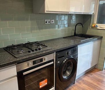 1 bedroom house of multiple occupation to rent - Photo 2