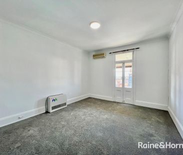 Beautifully Restored 1 Bedroom Unit In the CBD - Available 9.1.2026 - Photo 2