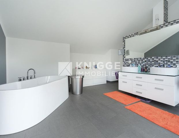 +++ 3439 - Architekten-Penthouse in begehrter Villenlage von GL-Hebborn +++ - Foto 1