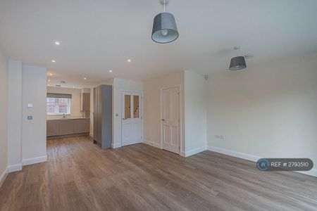 3 bedroom end of terrace house to rent - Photo 4