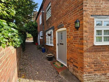 Castle Hill, Kenilworth, CV8 - Photo 2