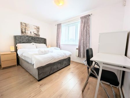 2 Bed Flat, Silchester Drive, M40 - Photo 5