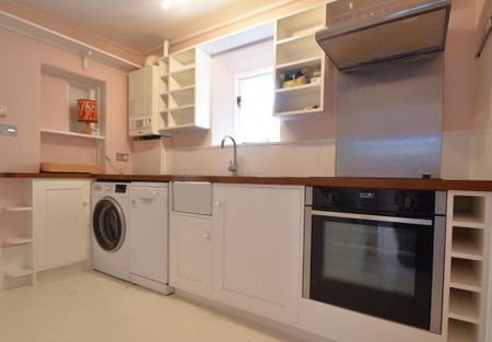 2 bedroom terraced house to rent - Photo 4
