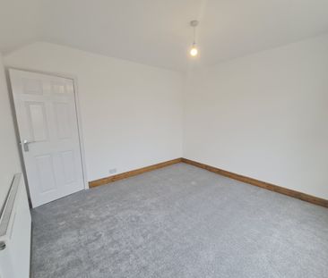 Two Bedroom first floor Flat - Photo 3