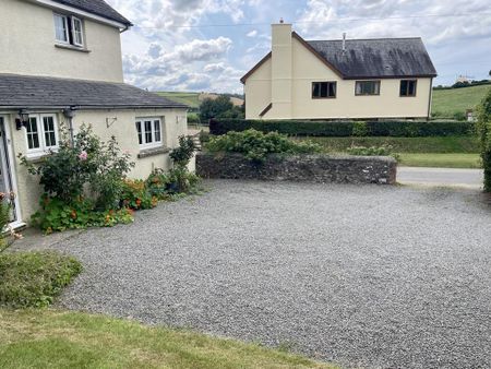 3 bedroom detached house to rent - Photo 2