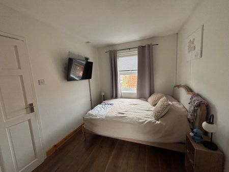 Falcon Lane - Photo 5