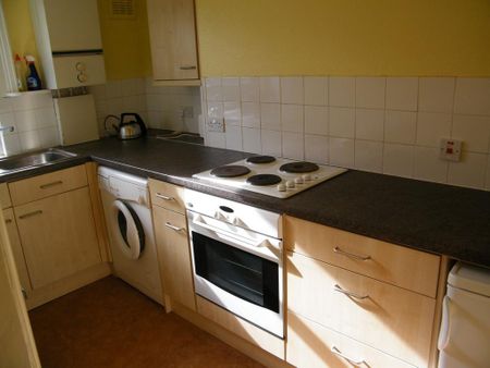 1 bedroom flat to rent - Photo 2