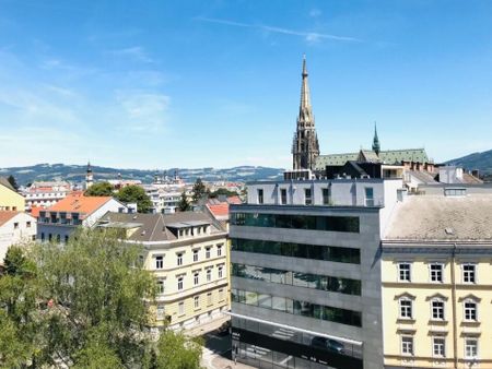 Nähe Kapuzinerkloster: 3 Zimmer mit Balkon und Ausblick - Foto 2