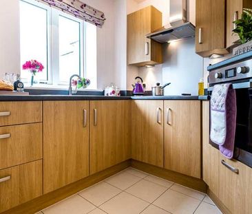 1 bedroom retirement property to rent - Photo 6