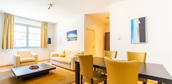 Appartement te huur in Elsene voor € 1.200 met 1 slaapkamer - Photo 2