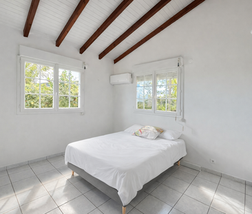 Location Maison 4 pièces 119m² STE ANNE 97180 - Photo 5