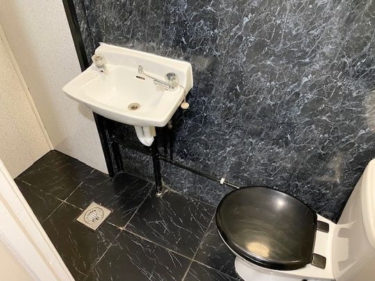 Connaught Road, Roath - Photo 1