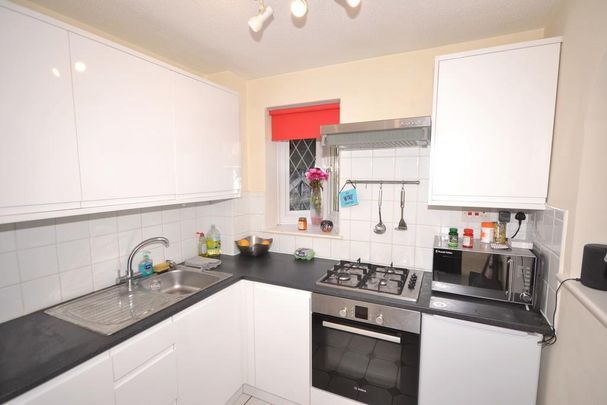 1 bedroom semi-detached house to rent - Photo 1