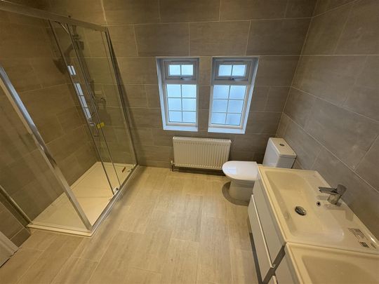 Alexandra Grove, N12 8HE, London - Photo 1